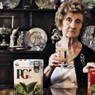 <strong>"Like Brands But Cheaper"</strong><br /><strong>Aldi Supermarkets - McCann Erickson Manchester</strong> <br />Per Nielsen poll, "Gin" was UK's most liked ad of 2011 (relegating the meerkats and VW's little Darth Vader to 2nd and 3rd). Sales up 25.6% in Qtr after launch. Aldi UK share up 21%.